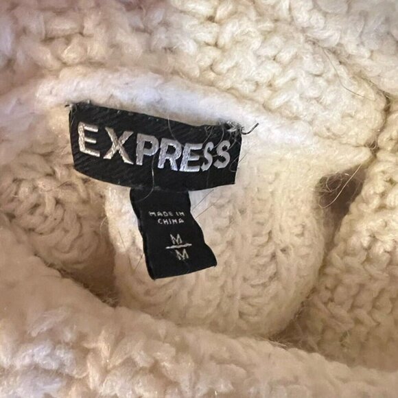 Express Fisherman Cable Knit Sweater Sz M Cowl Neck Cropped Comfy Acrylic Wool - Picture 9 of 9